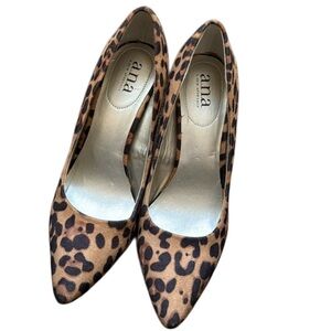 🔵 A.N.A  LEOPARD PRINT PUMPS SIZE 9